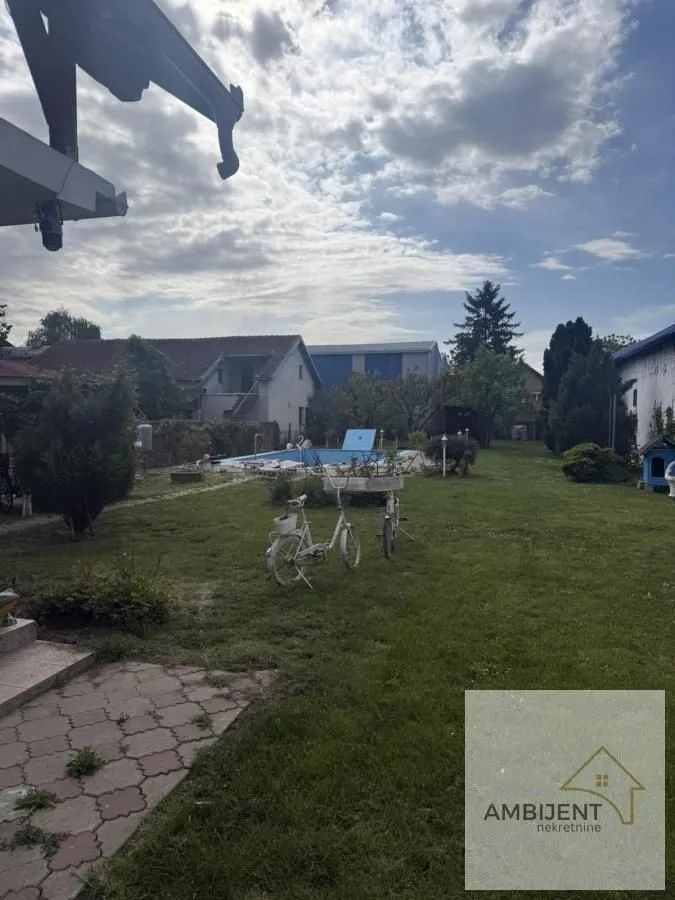 Prodaja, kuća, 248m², Centar, Stara Pazova