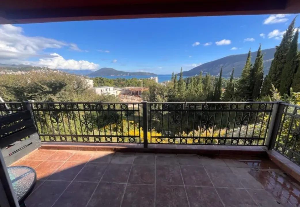 Sale, two bedroom apartment, 72m², Igalo, Herceg Novi