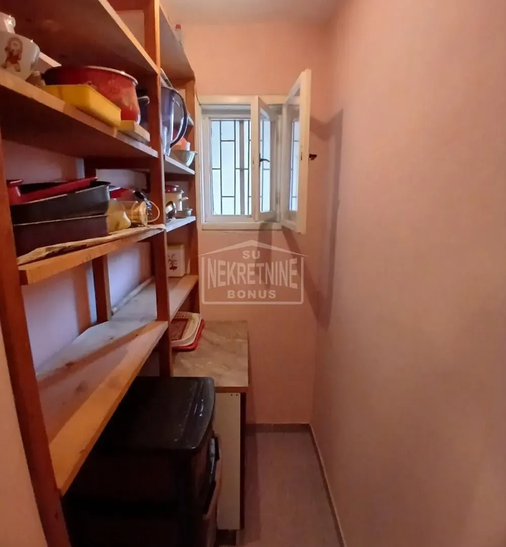 Prodaja, kuća, 180m², Kertvaroš, Subotica