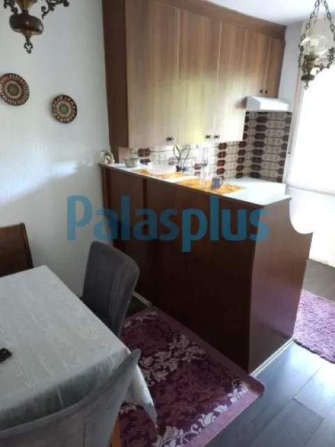 Izdavanje, dvosoban stan, 60m², Resnik, Beograd