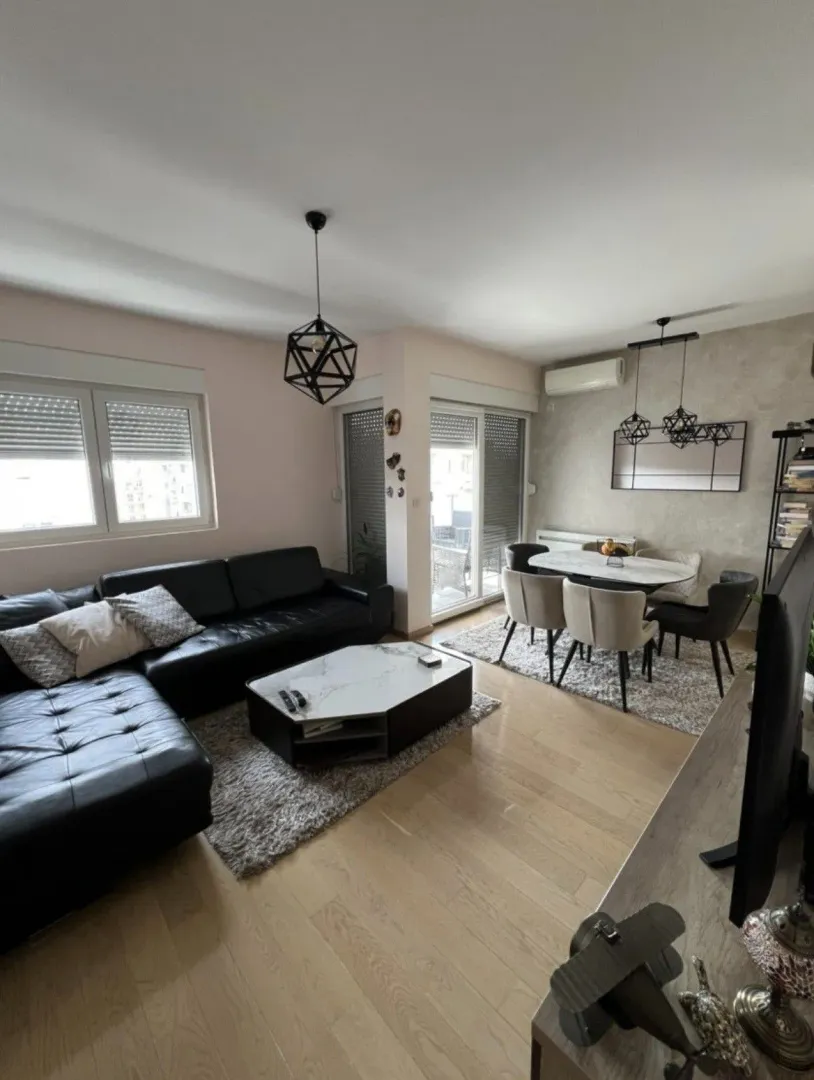 Prodaja, jednosoban stan, 53m², City Kvart, Podgorica