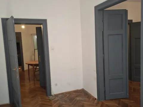 Stan in Slavija