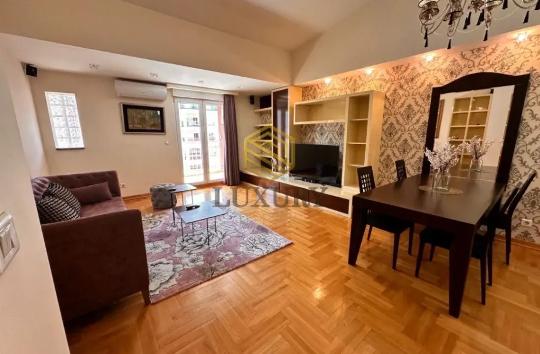 Izdavanje, dvosoban stan, 92m², City Kvart, Podgorica