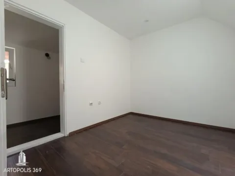Prodaja, četvorosoban stan, 87m², Zemun Sve Podlokacije, Beograd - image 4