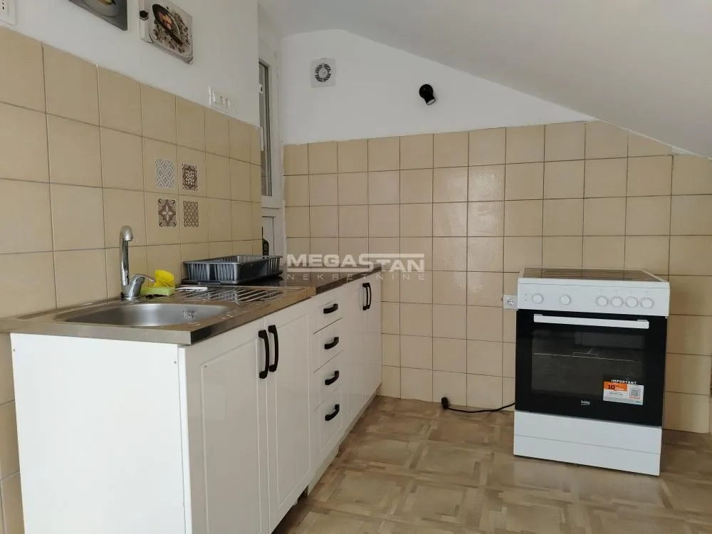Prodaja, četvorosoban stan, 117m², Slavija, Vračar Sve Podlokacije