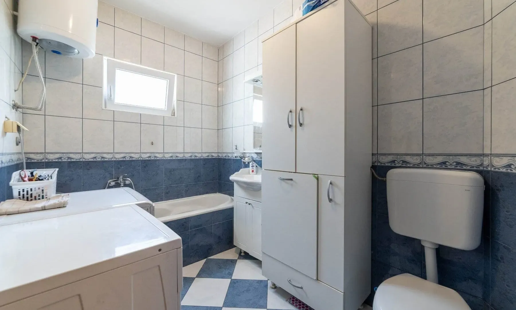Prodaja, trosoban stan, 106m², Tivat, Crna Gora
