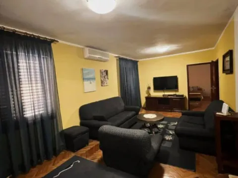 Sale, three bedroom apartment, 105m², Sutomore, Bar - image 1