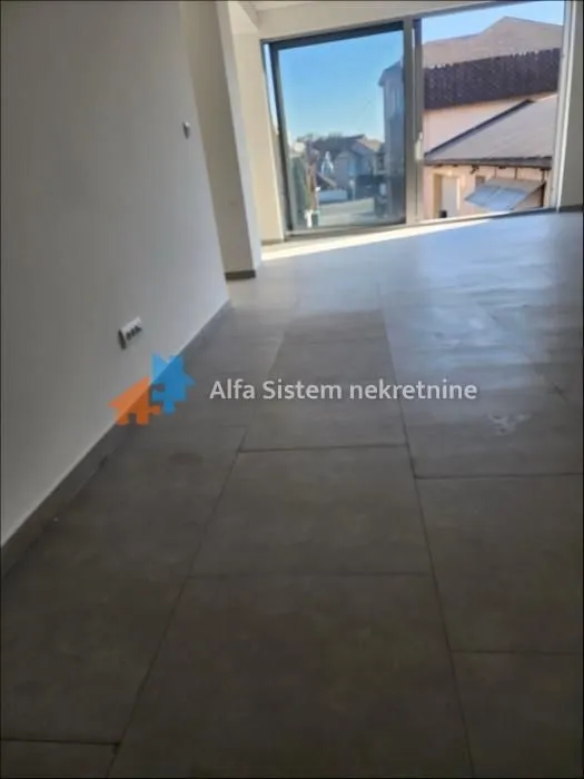 Rent, office space, 600m², Altina, Beograd