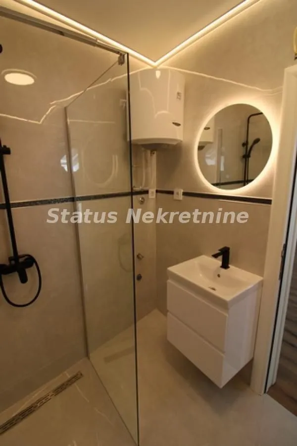 Prodaja, garsonjera, 22m², Centar, Novi Sad