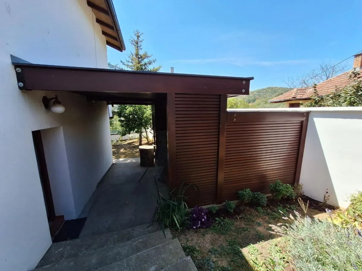 Sale, house, 253m², Banja Vrdnik, Irig
