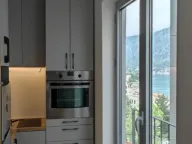 Rent, two bedroom apartment, 78m², Dobrota, Kotor - image 12