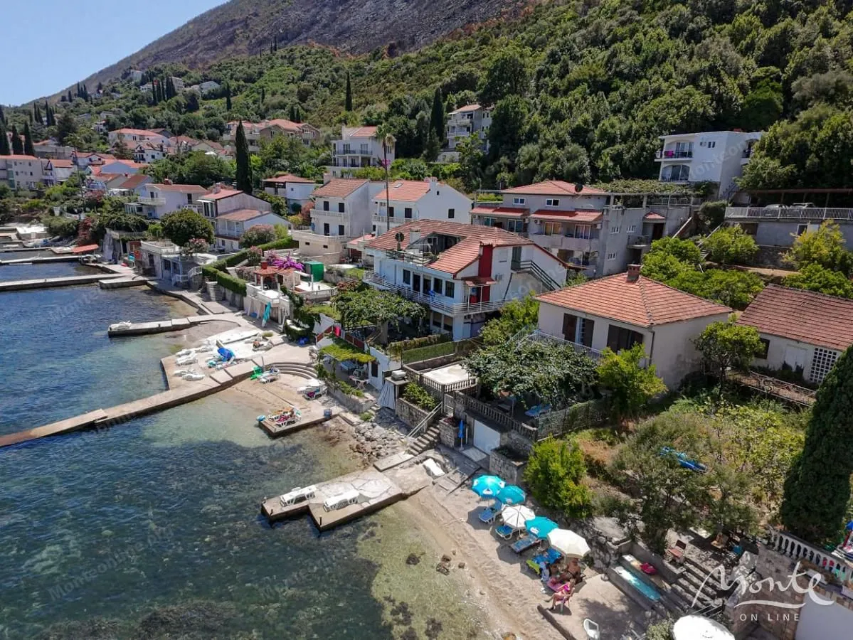 Prodaja, kuća, 120m², Herceg Novi, Crna Gora
