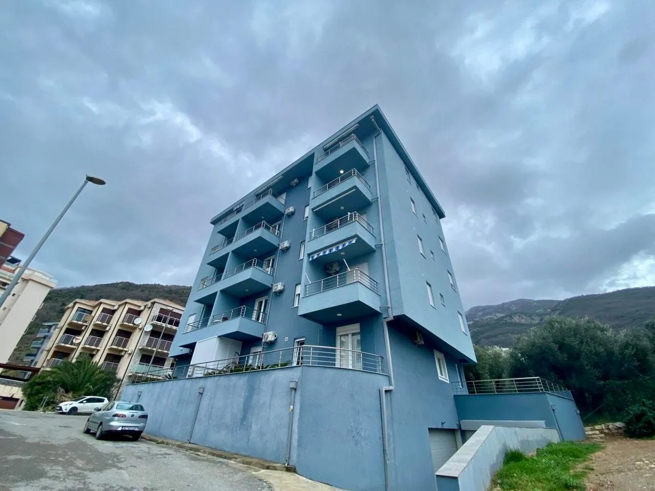 Sale, two bedroom apartment, 58m², Bečići, Budva