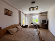 Prodaja, trosoban stan, 64m², Petrovac, Budva - image 2