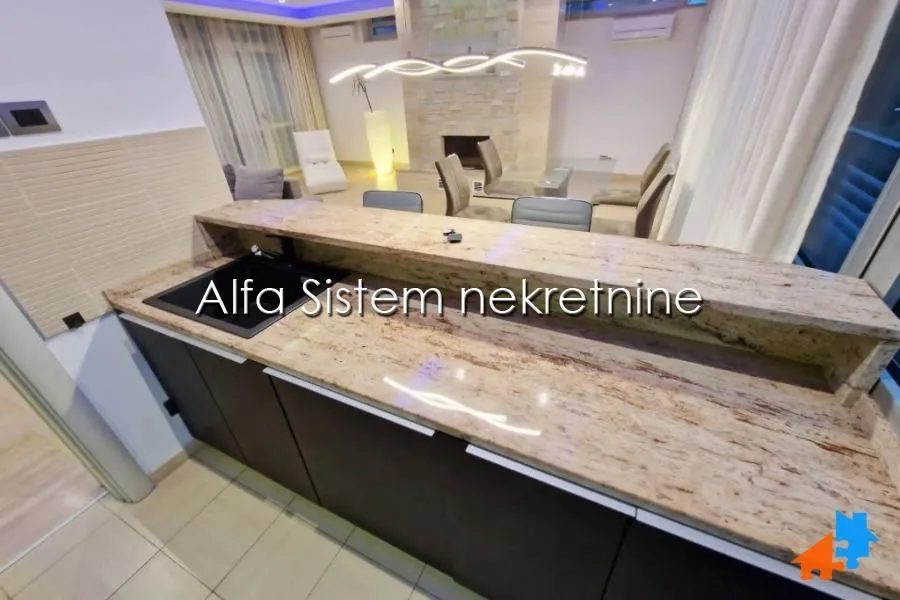 Rent, four bedroom apartment, 148m², Savski Venac, Beograd