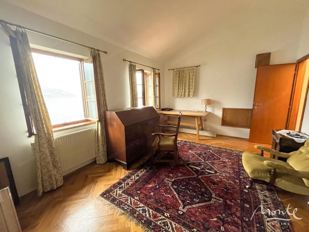 Prodaja, kuća, 205m², Đurići, Herceg Novi