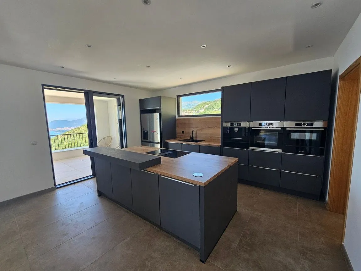 Sale, house, 430m², Blizikuće, Budva