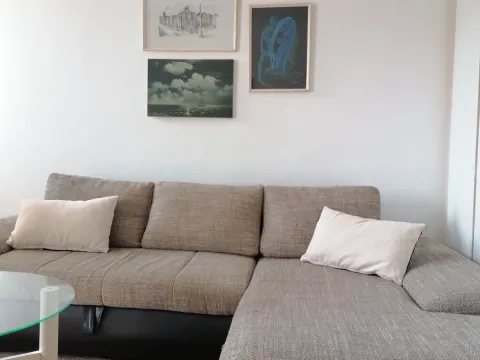 Rent, one bedroom apartment, 55m², Centar, Budva - image 1