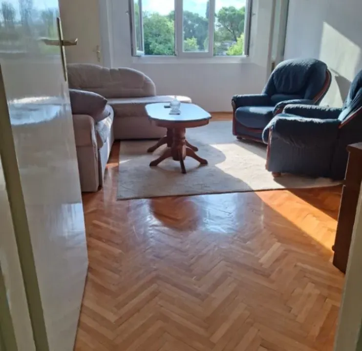 Izdavanje, dvosoban stan, 86m², Preko Morače, Podgorica