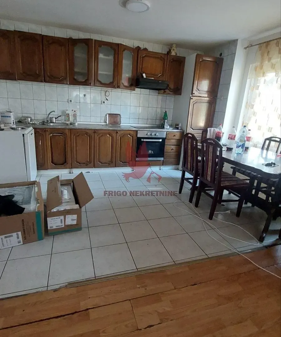 Sale, office space, 997m², Rabrovac, Mladenovac