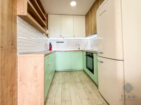 Prodaja, trosoban stan, 89m², Pejton, Podgorica - image 9