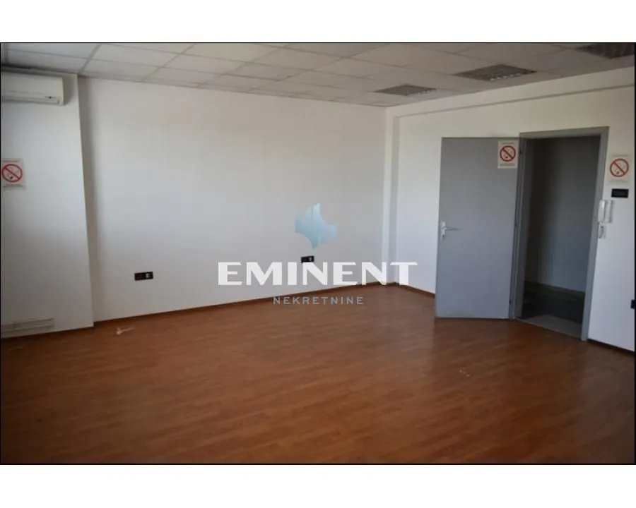 Rent, office space, 216m², Zemun Gornji Grad, Zemun Sve Podlokacije