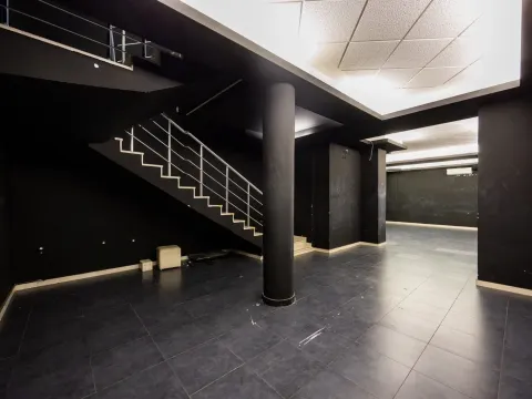 Rent, office space, 150m², Preko Morače, Podgorica - image 11
