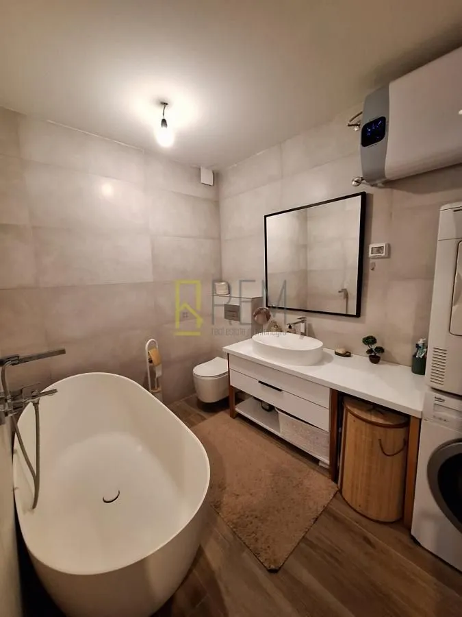 Prodaja, trosoban stan, 86m², Ljubović, Podgorica