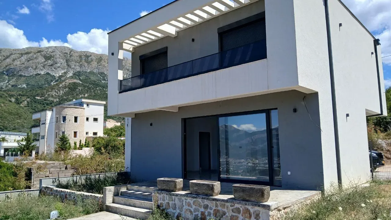 Prodaja, kuća, 220m², Dobre Vode, Bar