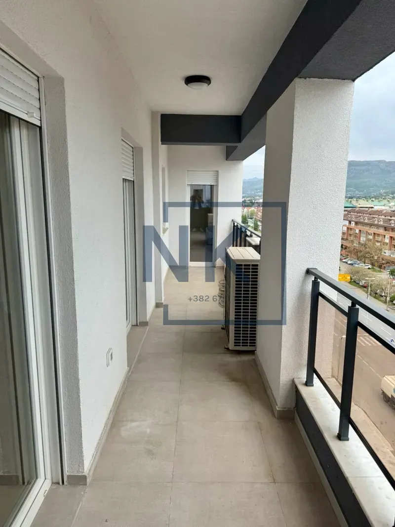 Prodaja, trosoban stan, 106m², Stari Aerodrom, Podgorica