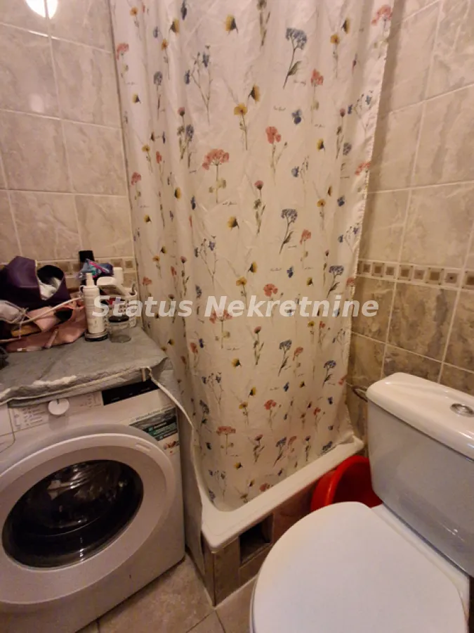 Izdavanje, garsonjera, 25m², Grbavica, Novi Sad Sve Podlokacije