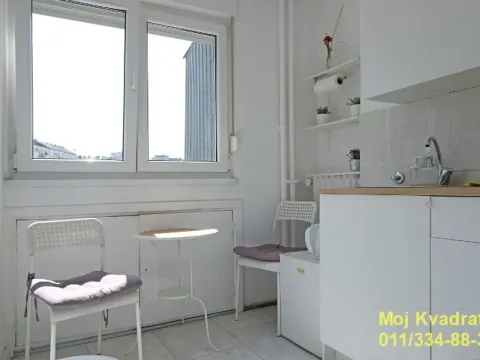 Sale, two bedroom apartment, 53m², Kalenić Pijaca, Vračar Sve Podlokacije - image 7