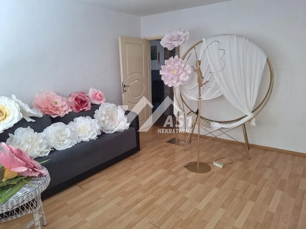 Rent, three bedroom apartment, 70m², Grbavica, Novi Sad Sve Podlokacije