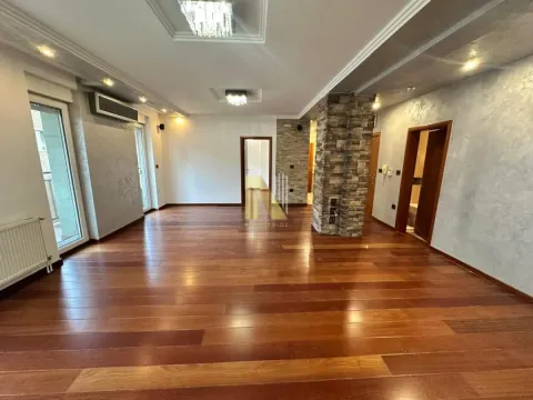 Prodaja, četvorosoban stan, 126m², Bulevar Oslobodjenja, Novi Sad Sve Podlokacije - image 4