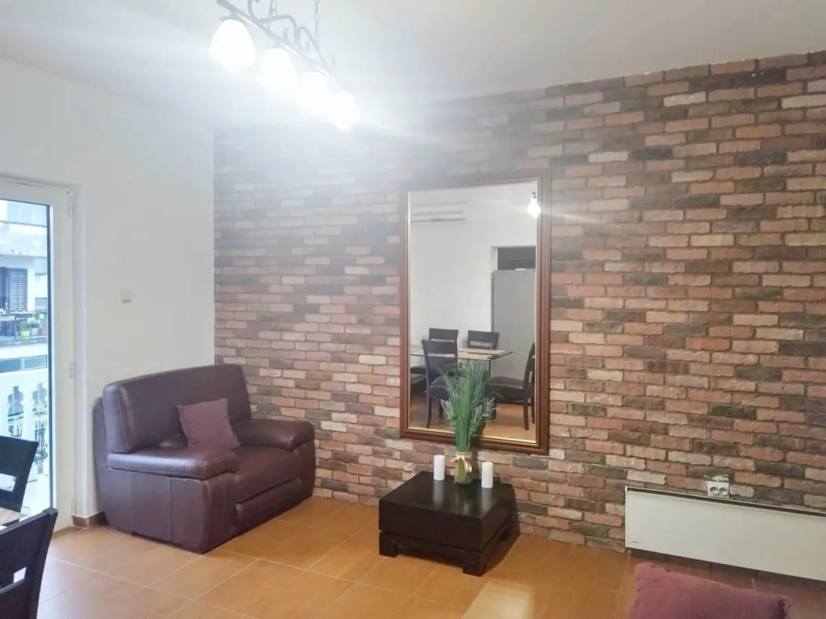 Rent, three bedroom apartment, 84m², Centar, Tivat