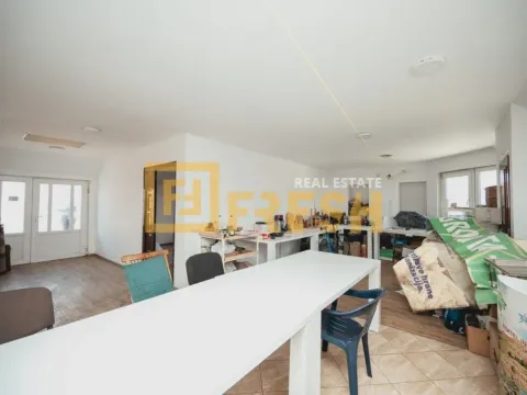 Izdavanje, poslovni prostor, 110m², Stari Aerodrom, Podgorica - image 4