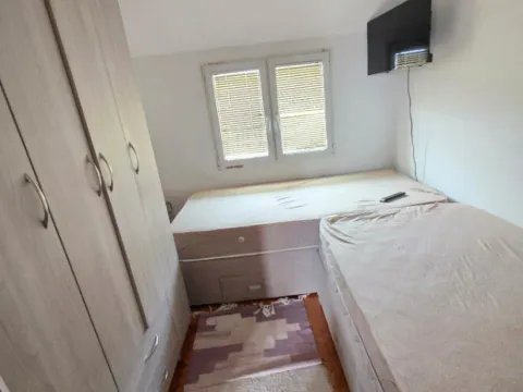 Izdavanje, dvosoban stan, 85m², Momišići, Podgorica - image 8