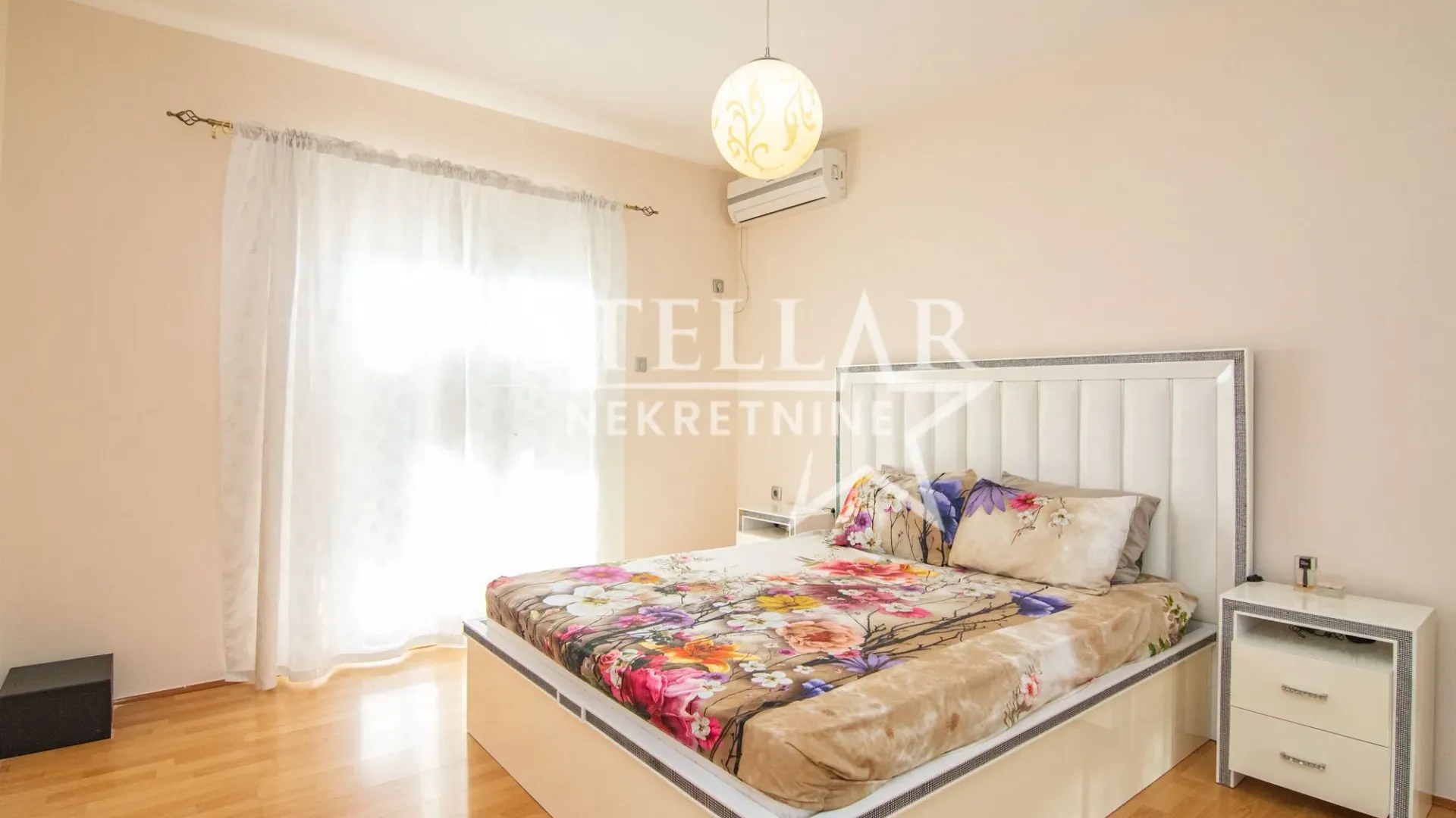 Izdavanje, trosoban stan, 130m², Gornja Gorica, Podgorica