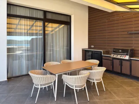 Sale, two bedroom apartment, 185m², Pod Kuk, Tivat - image 6