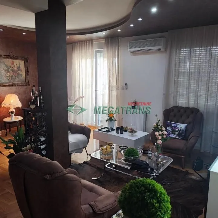 Izdavanje, trosoban stan, 75m², Grbavica, Novi Sad Sve Podlokacije