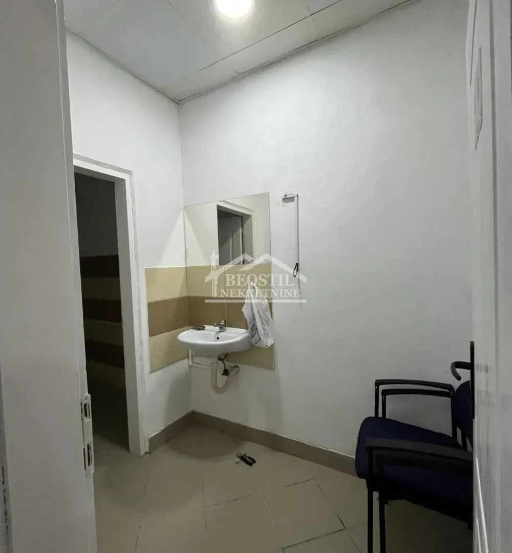 Rent, office space, 151m², Carina, Smederevo