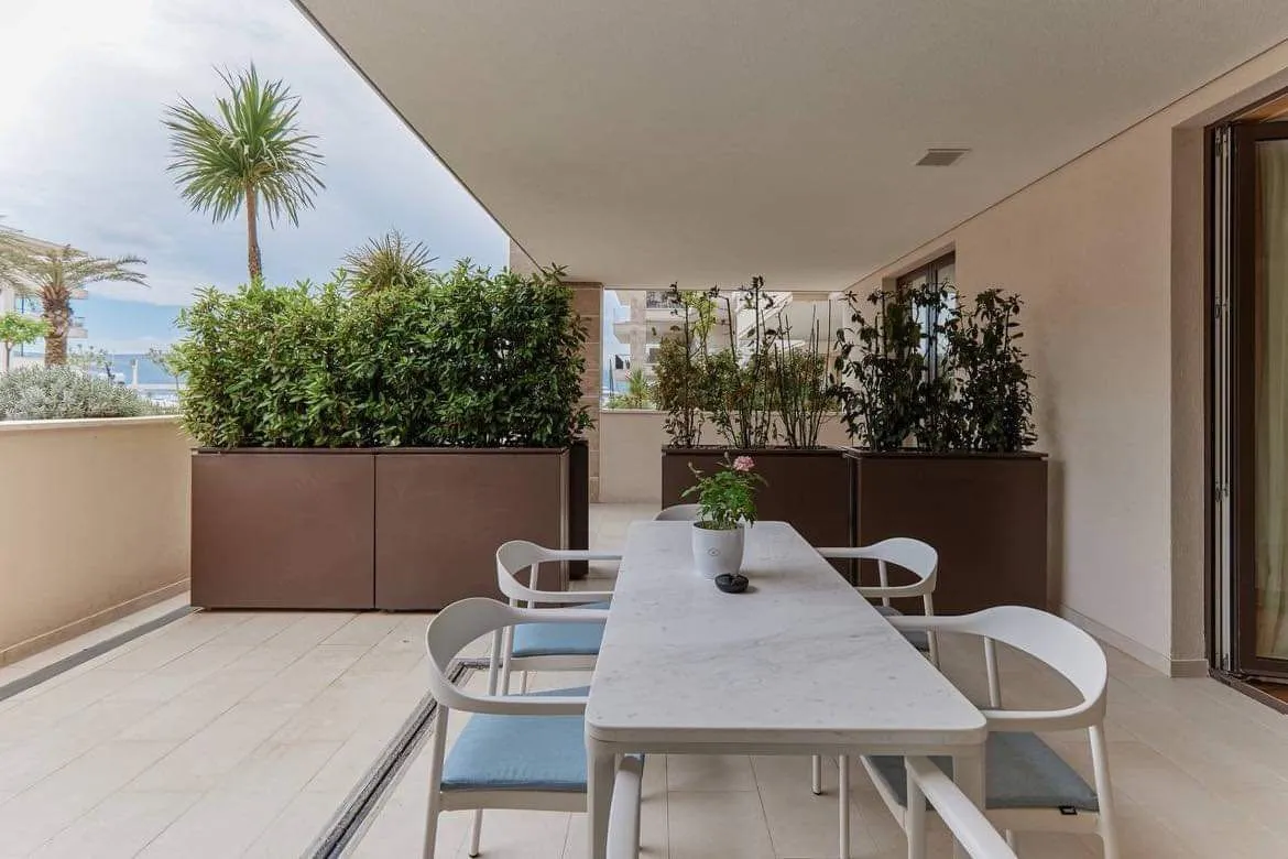 Sale, three bedroom apartment, 200m², Tivat, Crna Gora