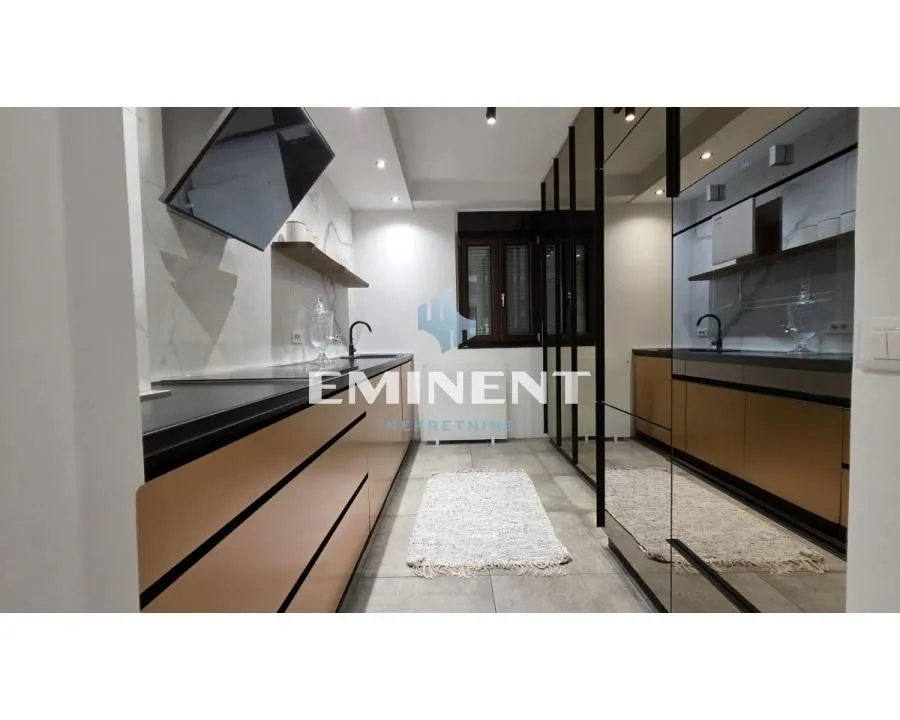 Rent, three bedroom apartment, 111m², Neimar, Vračar Sve Podlokacije