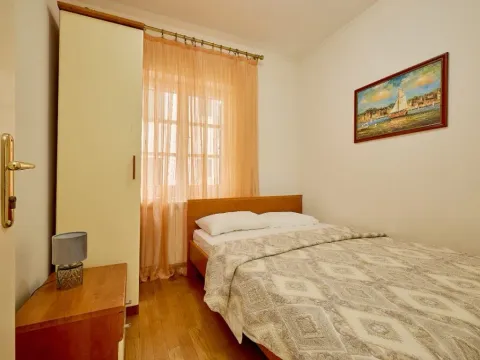 Prodaja, četvorosoban stan, 89m², Sveti Stefan, Budva - image 5