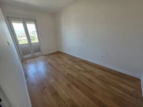 Sale, one bedroom apartment, 40m², Central Point, Podgorica - image 3