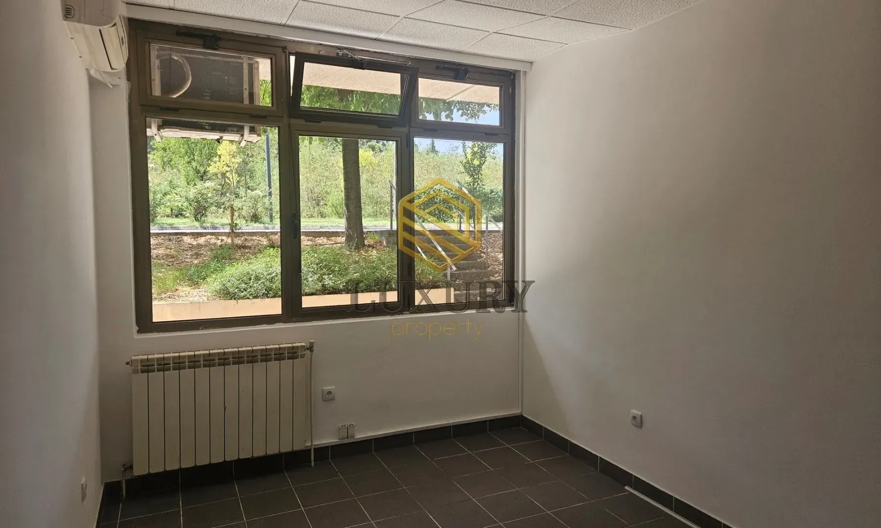 Sale, office space, 191m², Ljubović, Podgorica
