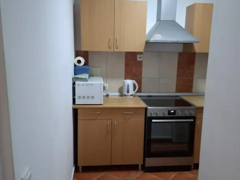 Stan in Zvezdara Sve Podlokacije