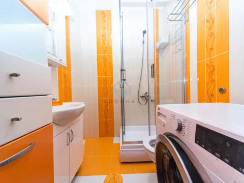 Izdavanje, jednosoban stan, 40m², Blok 6, Podgorica - image 8