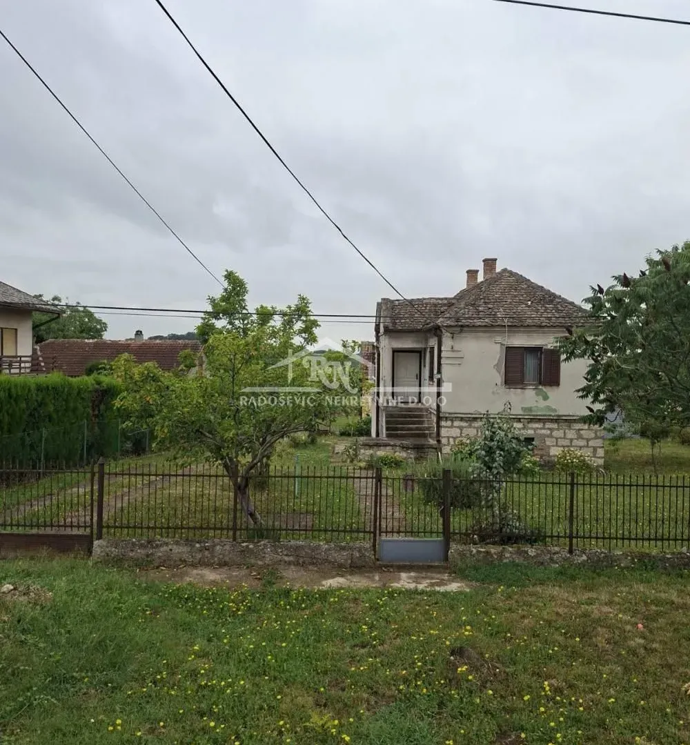 Sale, house, 76m², Čukarica, Beograd