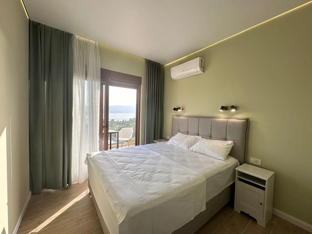 Rent, two bedroom apartment, 68m², Kava, Tivat